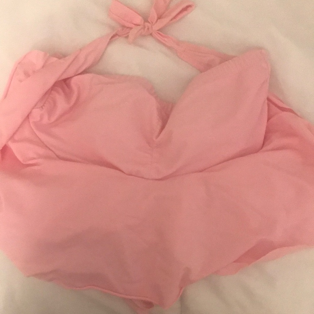 Pink bikini top